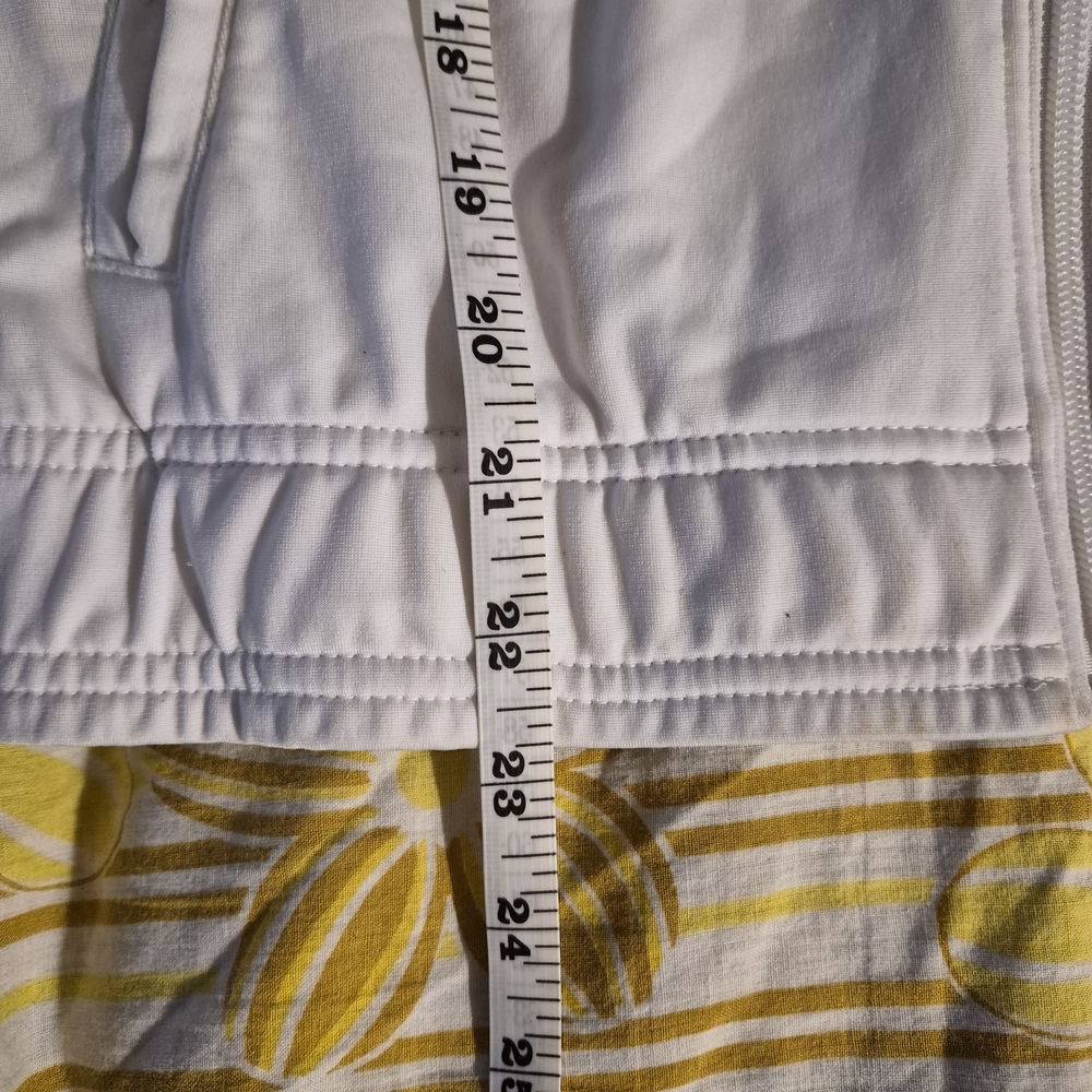 Puma Red and White Track Jacket - Picture 10 of 10
